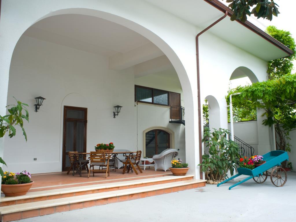 Borgo Fiore Country House Salice Salentino Ngoại thất bức ảnh